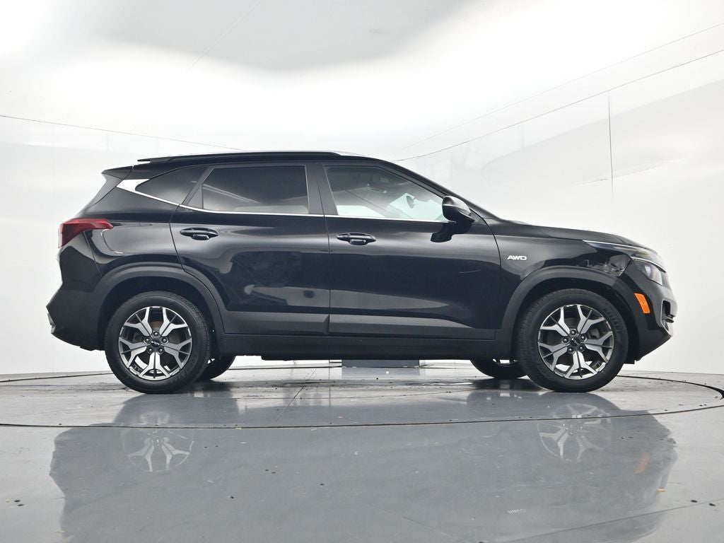 2023 Kia Seltos EX