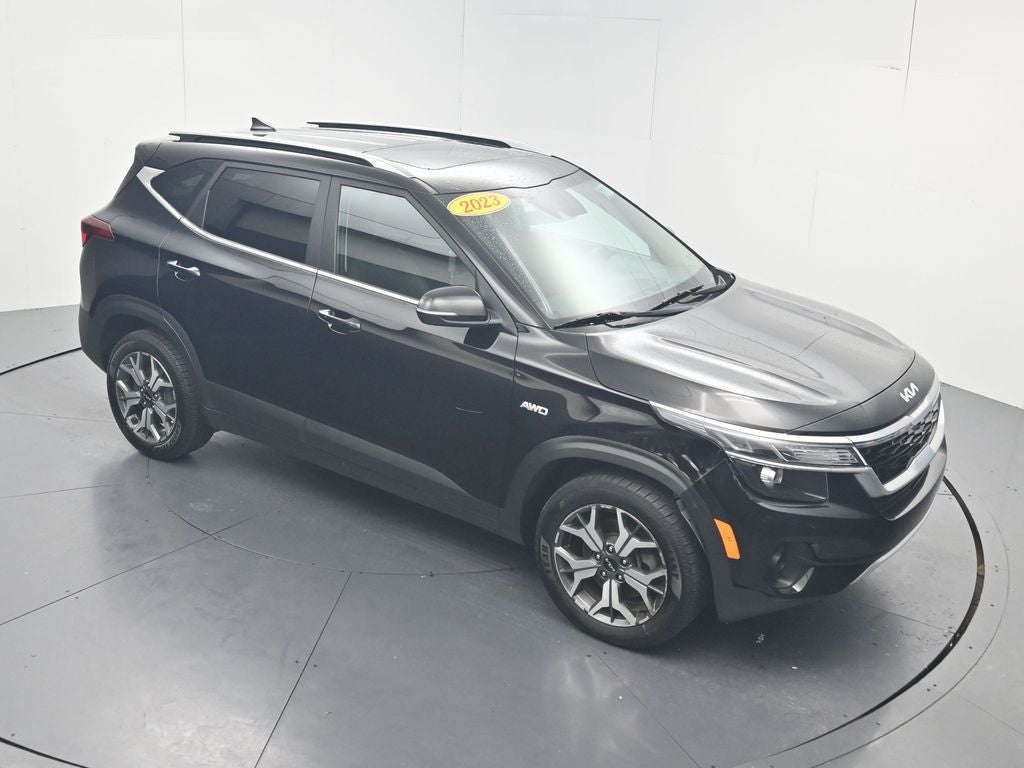 2023 Kia Seltos EX