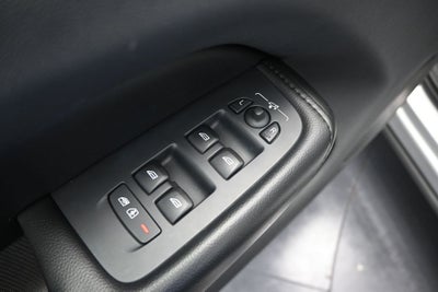 2019 Volvo XC60 T5 Momentum