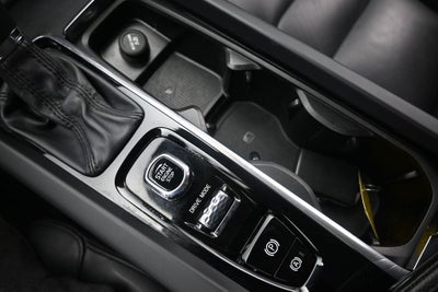 2019 Volvo XC60 T5 Momentum