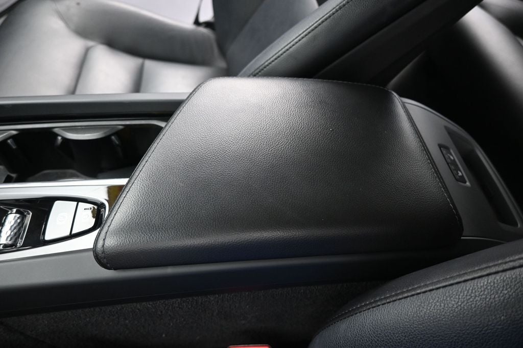 2019 Volvo XC60 T5 Momentum