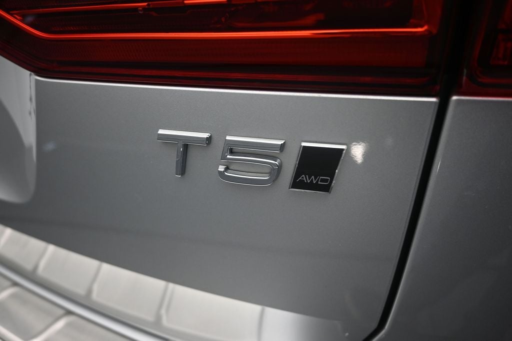 2019 Volvo XC60 T5 Momentum