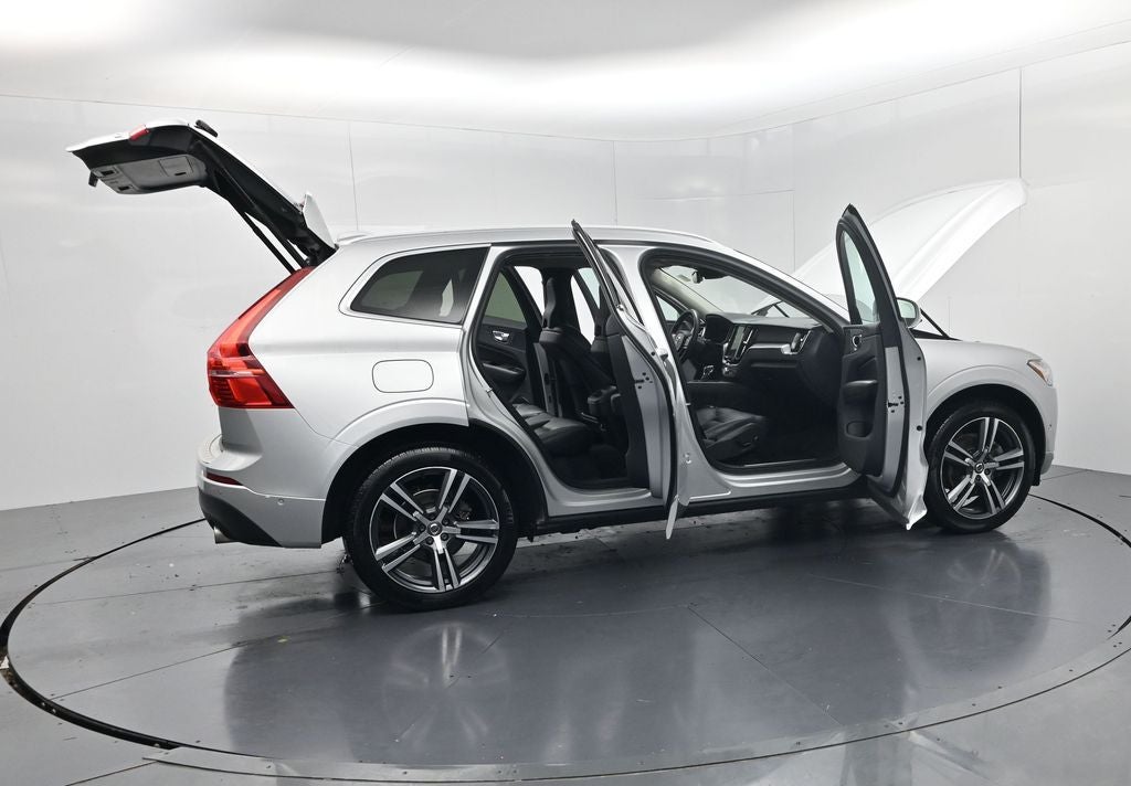 2019 Volvo XC60 T5 Momentum