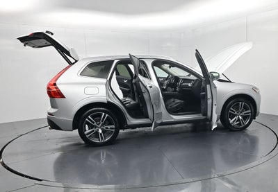 2019 Volvo XC60 T5 Momentum