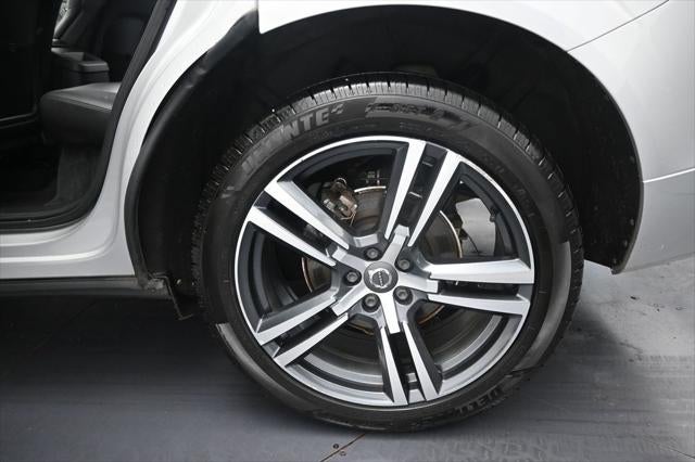 2019 Volvo XC60 T5 Momentum