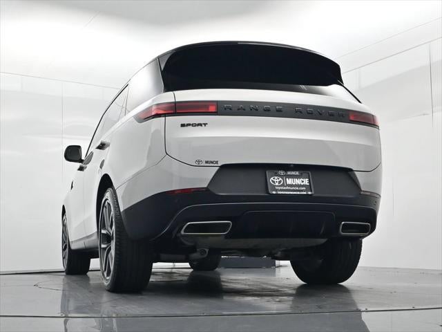 2025 Land Rover Range Rover Sport SE