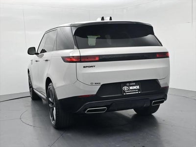 2025 Land Rover Range Rover Sport SE
