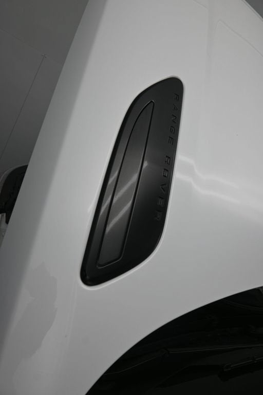 2025 Land Rover Range Rover Velar Dynamic SE
