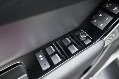2019 Land Rover Range Rover Velar SE R-Dynamic