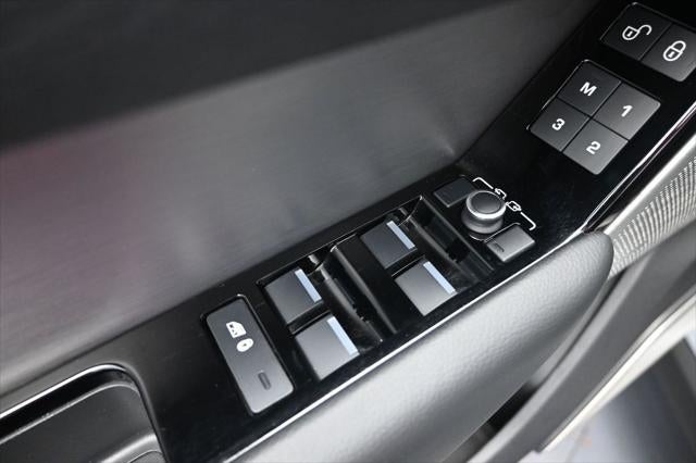 2019 Land Rover Range Rover Velar SE R-Dynamic