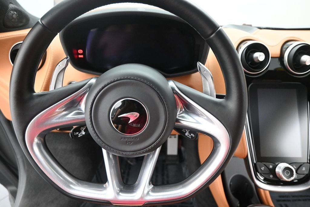 2022 McLaren GT Base