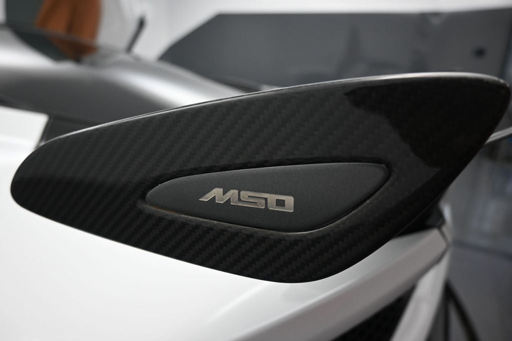 2022 McLaren GT Base