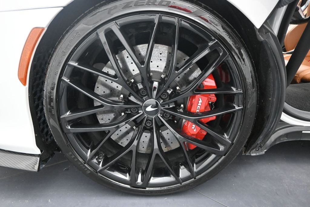 2022 McLaren GT Base