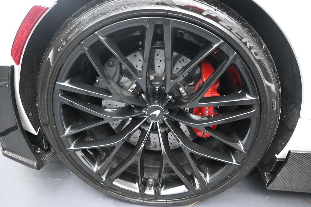 2022 McLaren GT Base