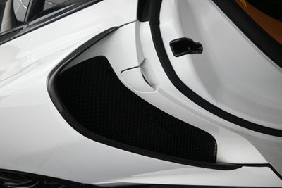 2022 McLaren GT Base
