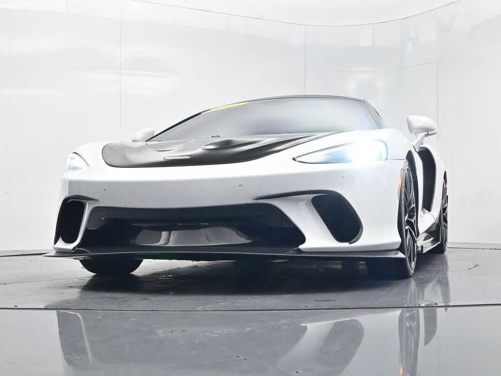 2022 McLaren GT Base