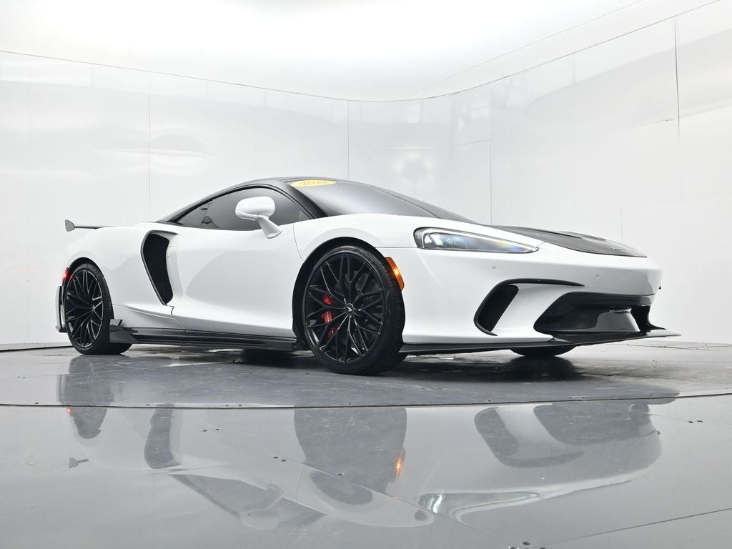 2022 McLaren GT Base