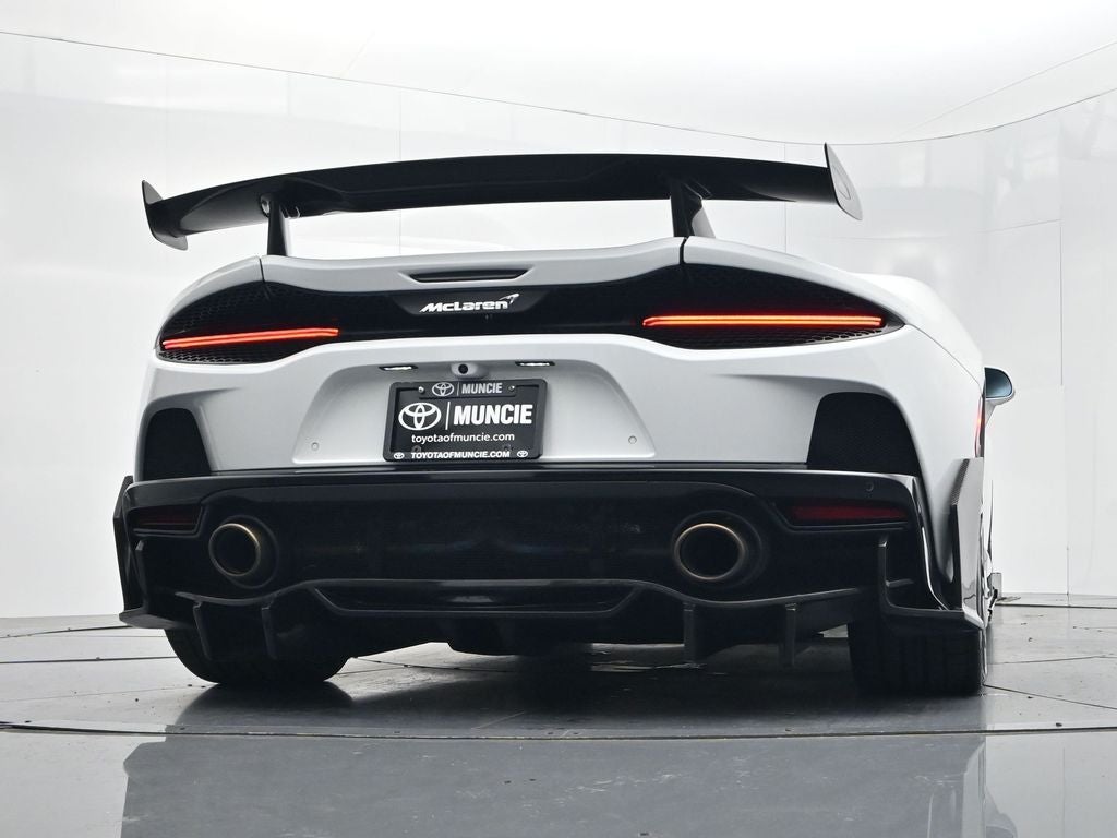2022 McLaren GT Base