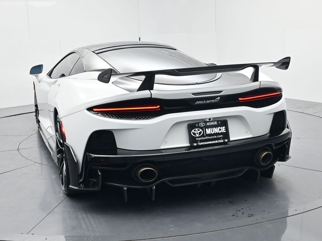 2022 McLaren GT Base