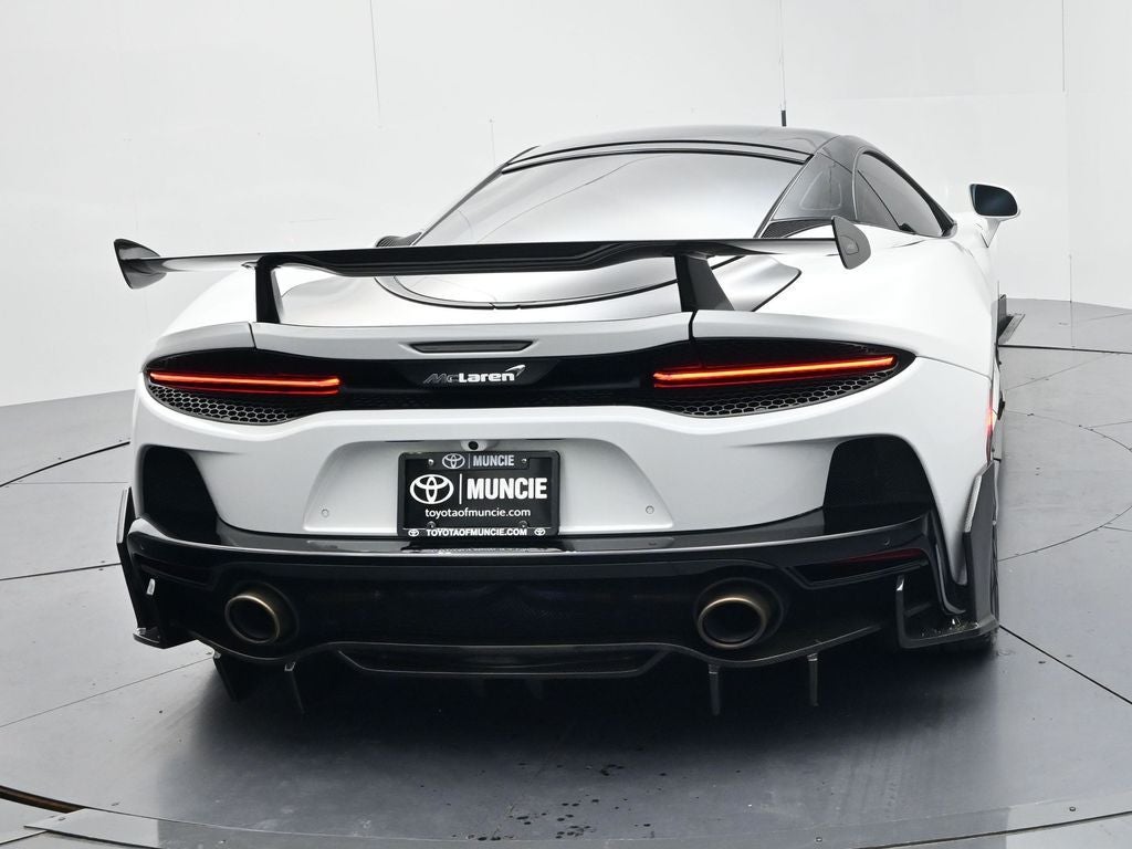 2022 McLaren GT Base
