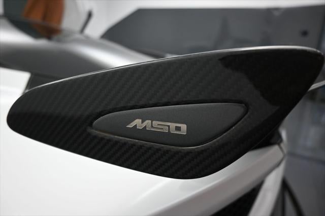2022 McLaren GT Base