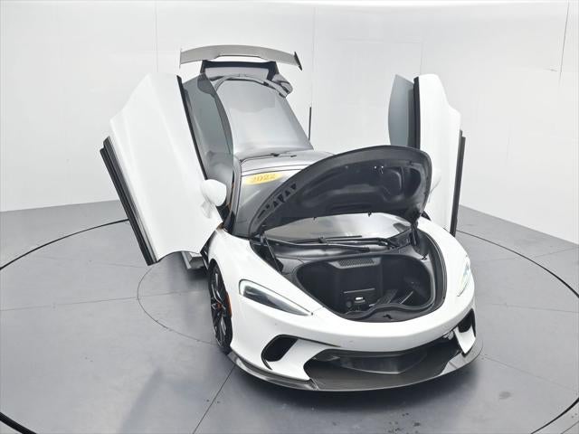 2022 McLaren GT Base