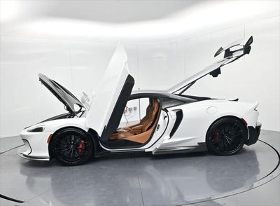 2022 McLaren GT Base