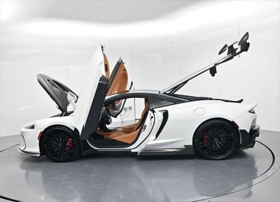 2022 McLaren GT Base