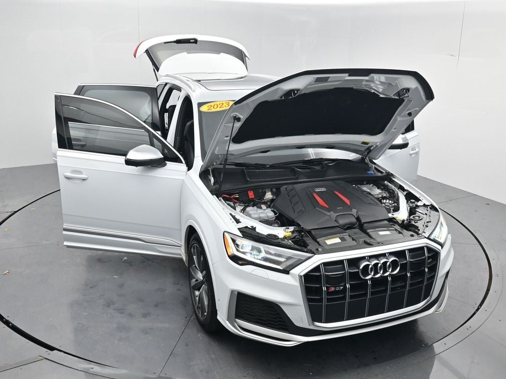 2023 Audi SQ7 Premium Plus quattro