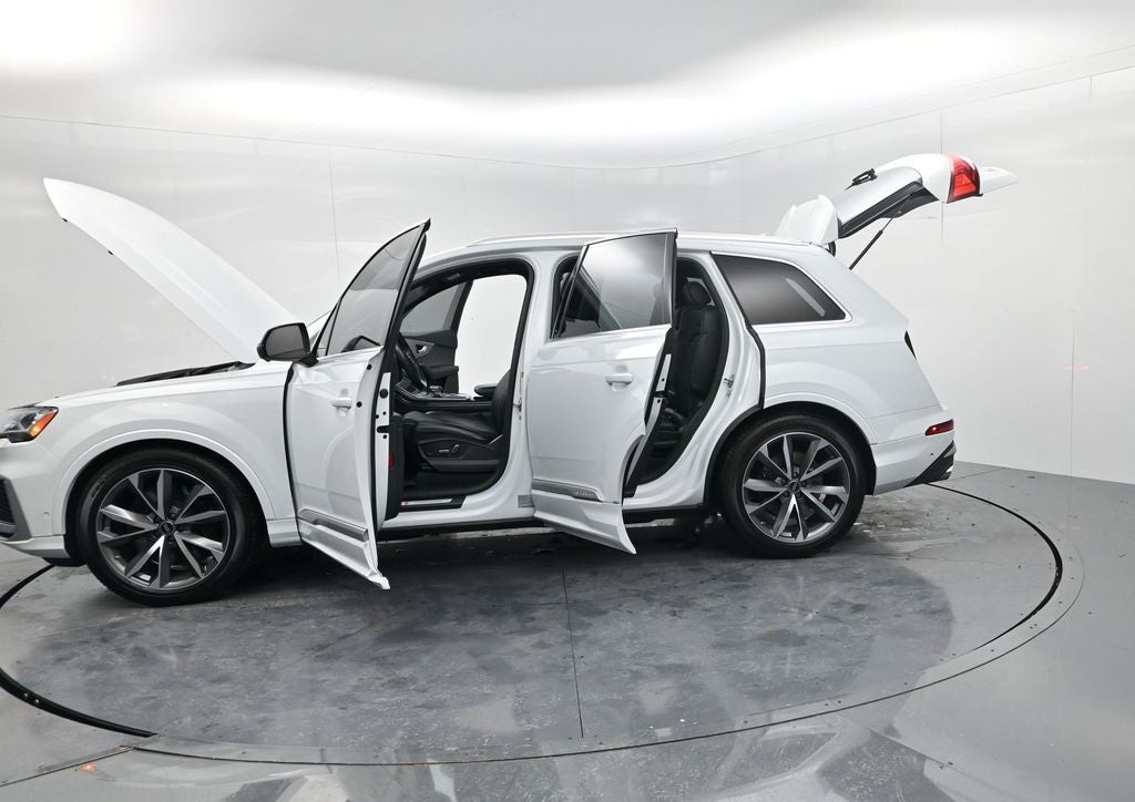 2023 Audi SQ7 Premium Plus quattro