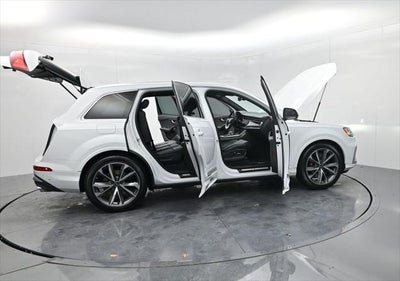 2023 Audi SQ7 Premium Plus quattro