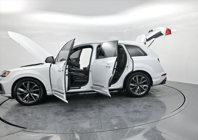2023 Audi SQ7 Premium Plus quattro