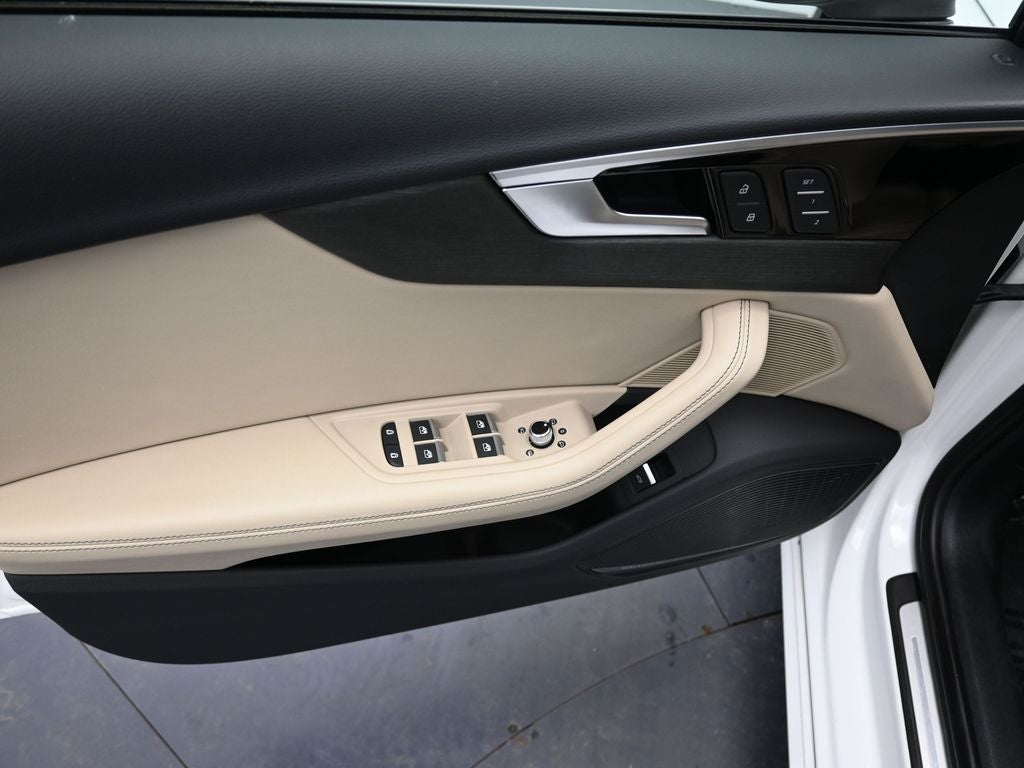2023 Audi A4 45 S line Premium Plus quattro
