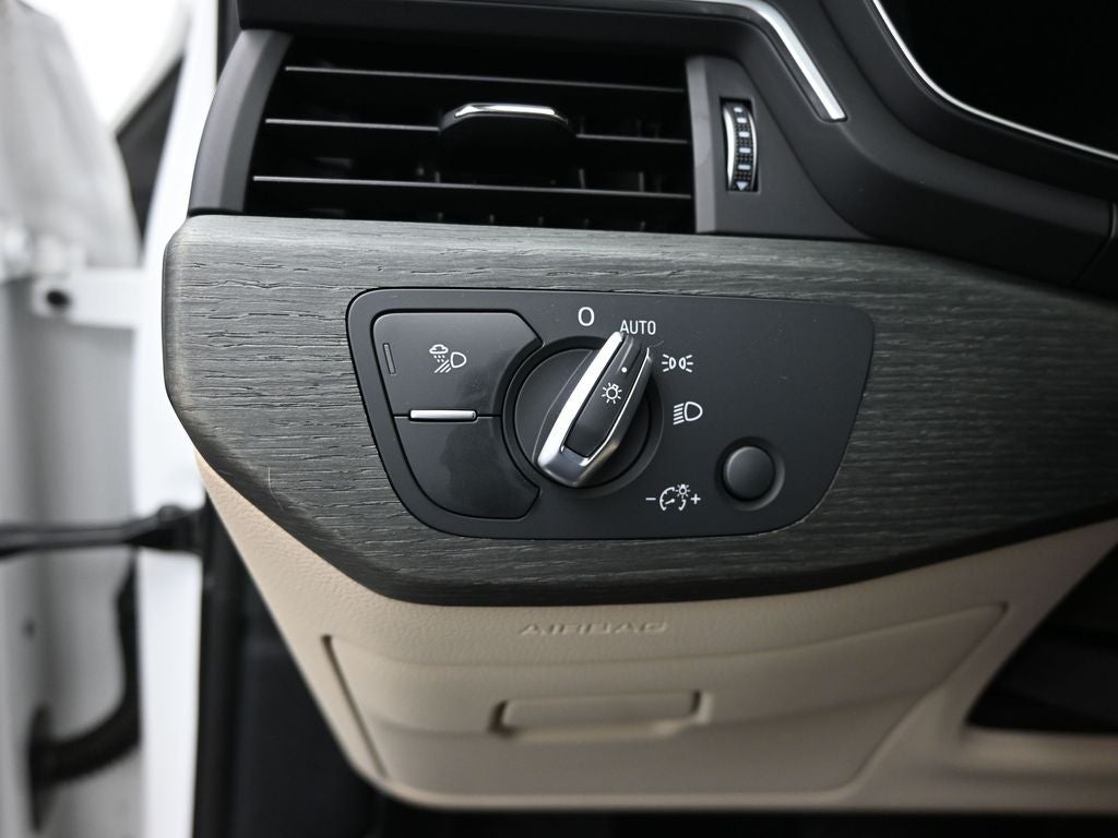 2023 Audi A4 45 S line Premium Plus quattro