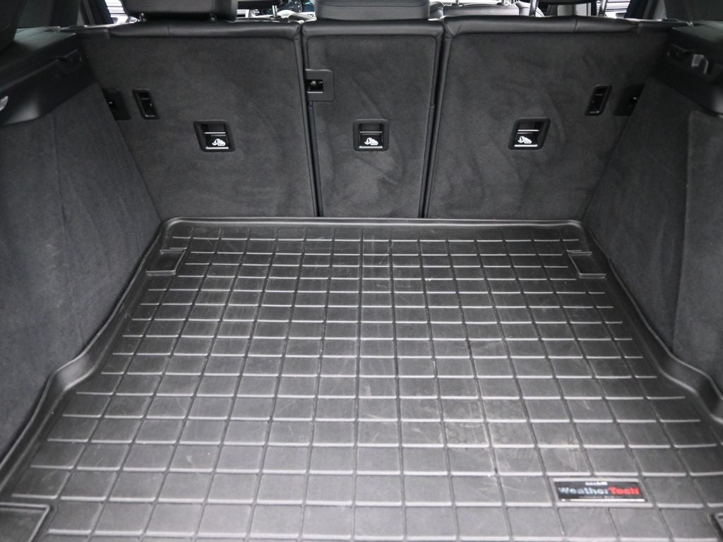 2021 Porsche Macan Base