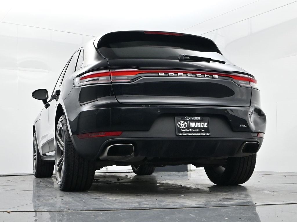 2021 Porsche Macan Base
