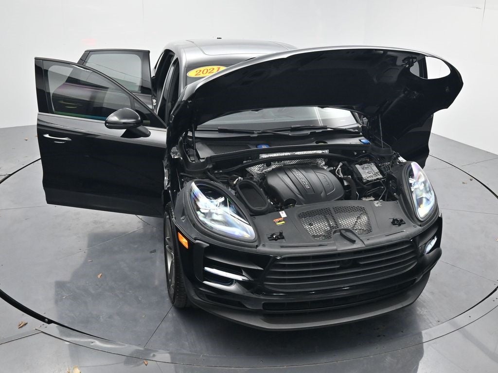 2021 Porsche Macan Base