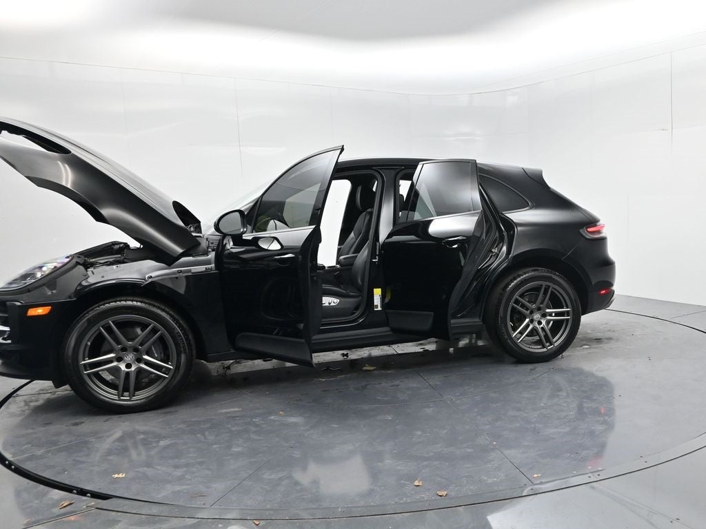 2021 Porsche Macan Base