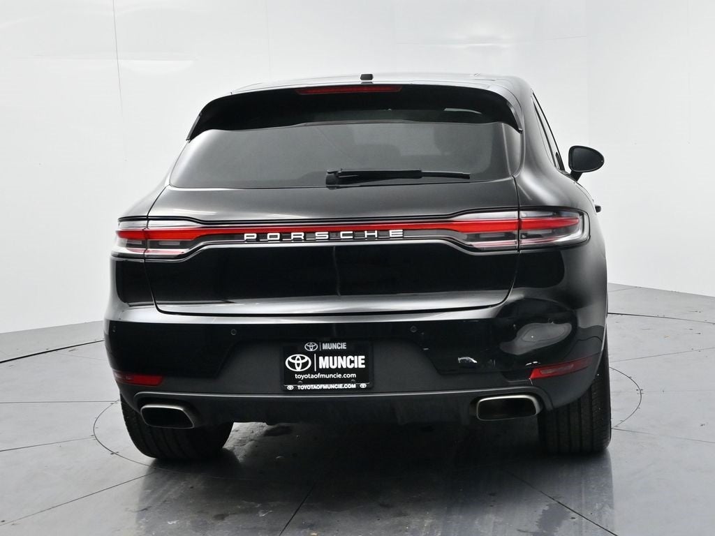 2021 Porsche Macan Base