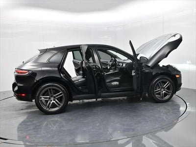 2021 Porsche Macan Base