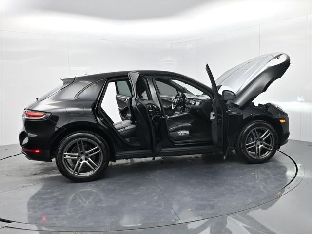 2021 Porsche Macan Base