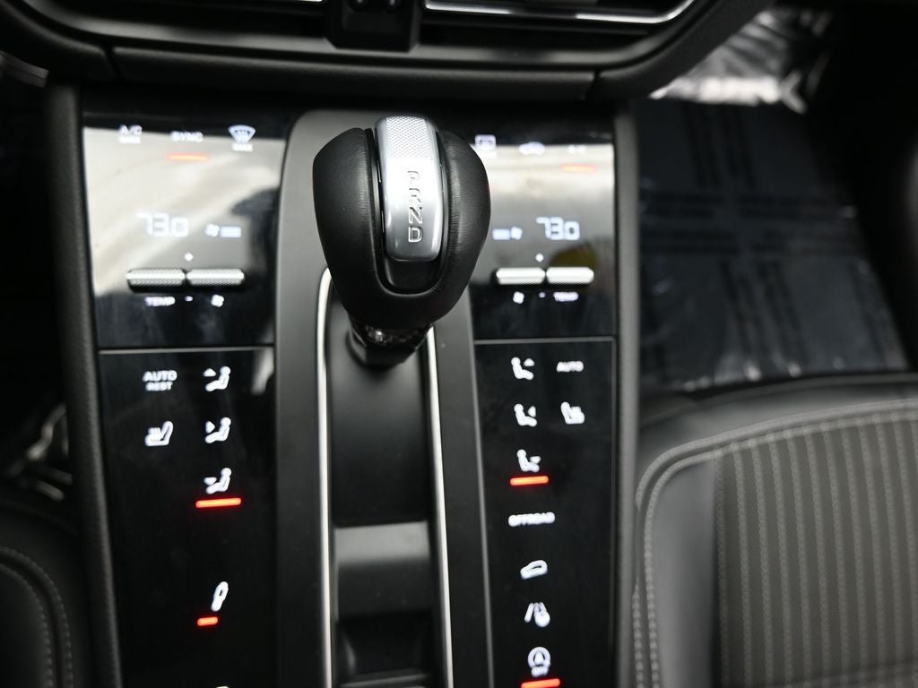 2024 Porsche Macan T