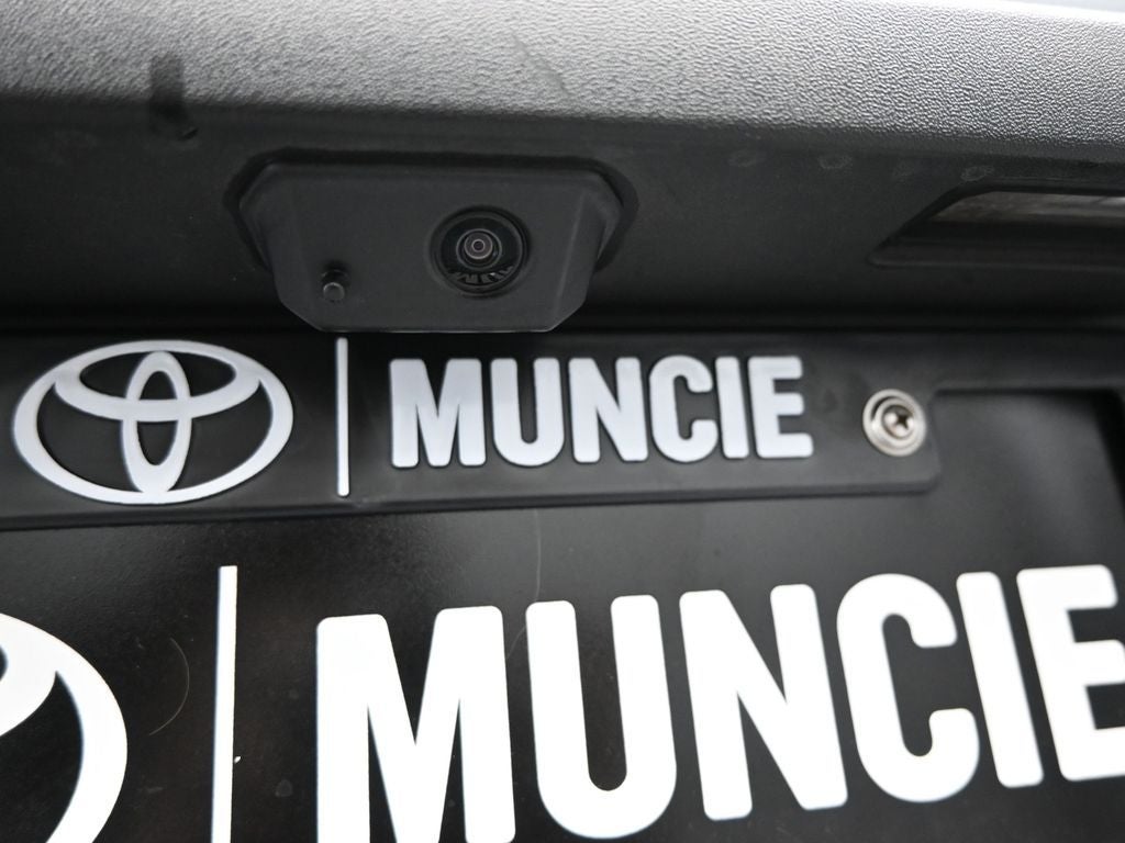 2024 Porsche Macan T