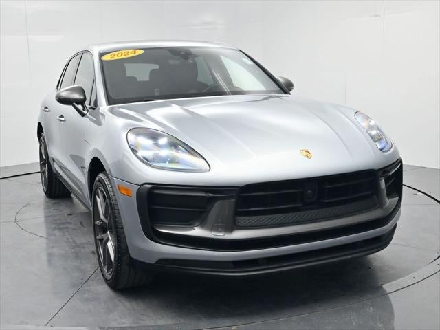2024 Porsche Macan T