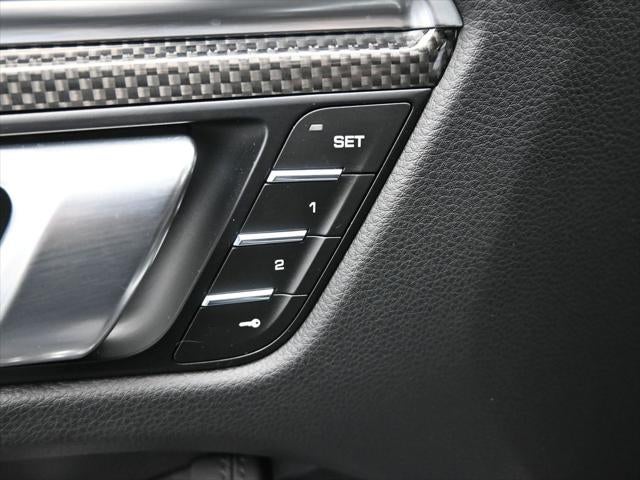 2024 Porsche Macan T