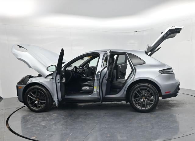 2024 Porsche Macan T