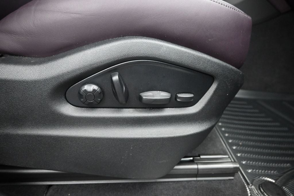 2025 Porsche Cayenne S