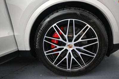 2025 Porsche Cayenne S