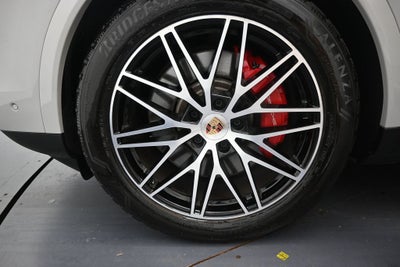 2025 Porsche Cayenne S