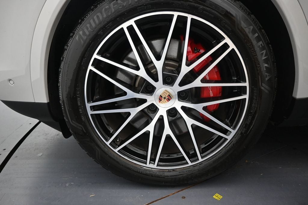 2025 Porsche Cayenne S